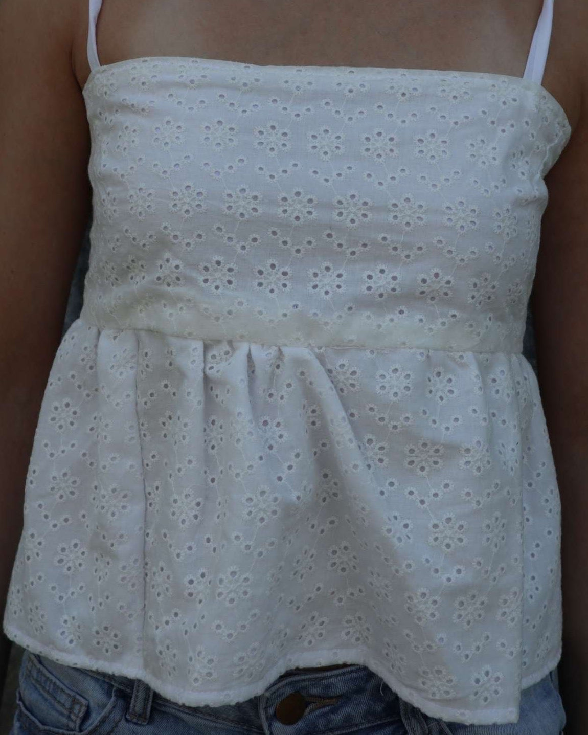 The Izzy Top - Broderie
