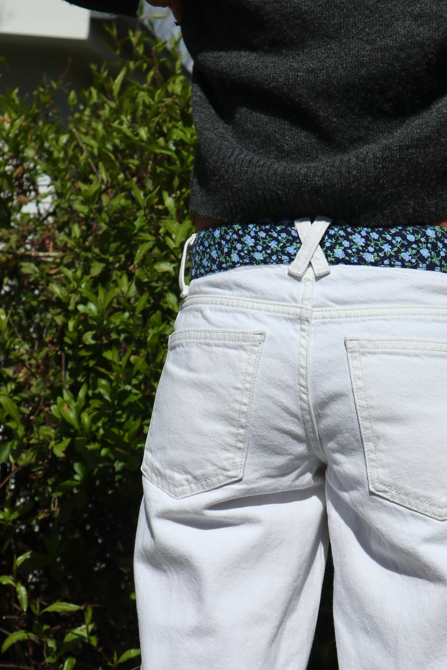 Jacqueline Jeans - Navy Floral