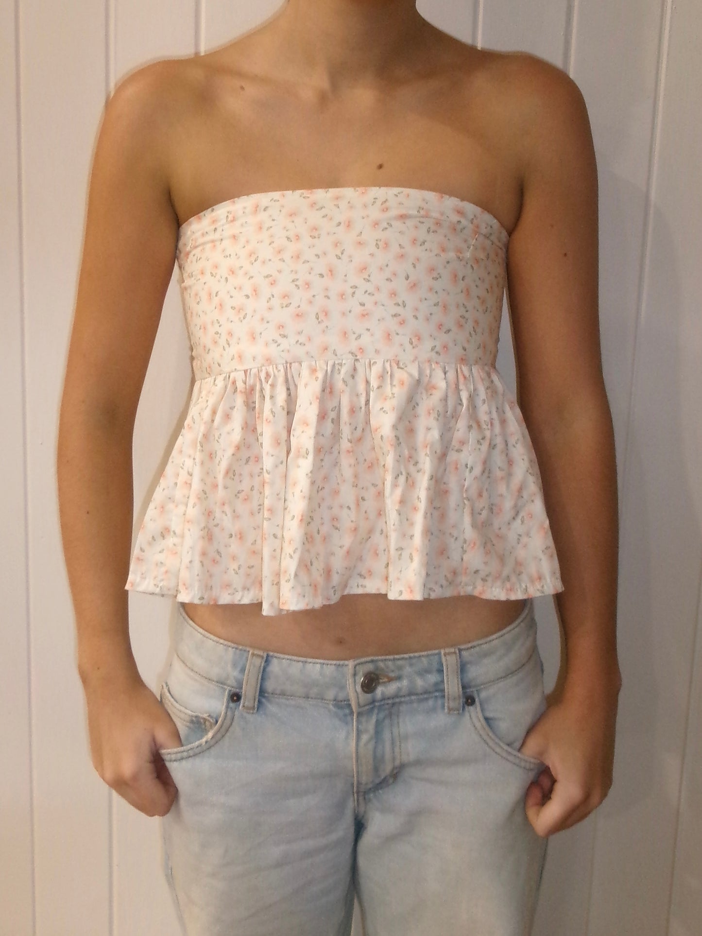 Floral strapless Top